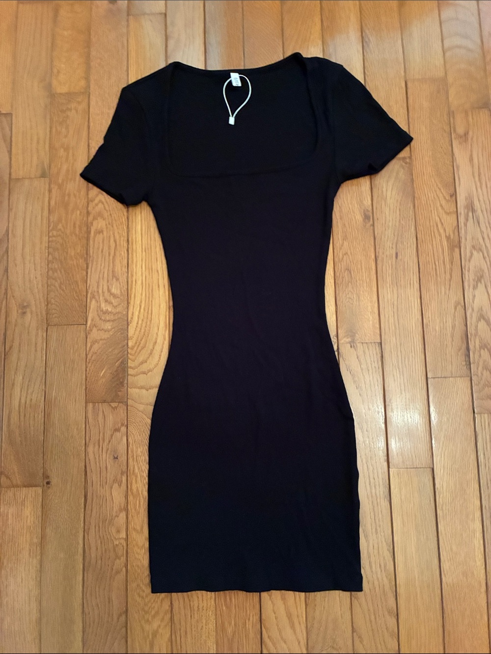 Reoria Black Square Neck Short Sleeve Ribbed Dress